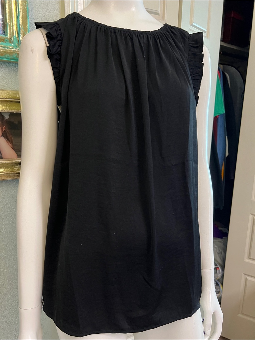 #EE Black Ruffle-Sleeve Women's Blouse Loft Large